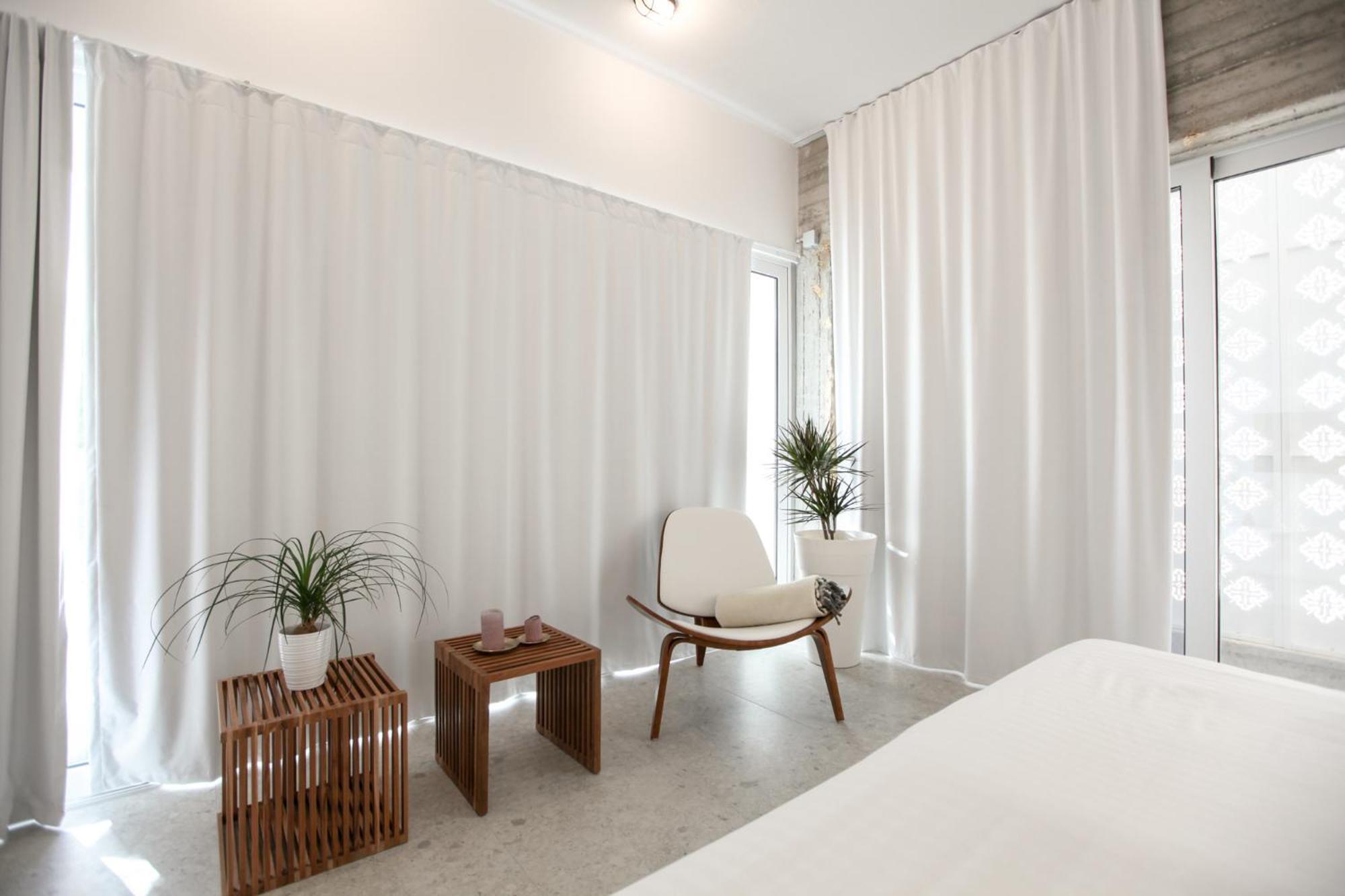 Convent Apartments - Huge One Combination كالامباكا المظهر الخارجي الصورة