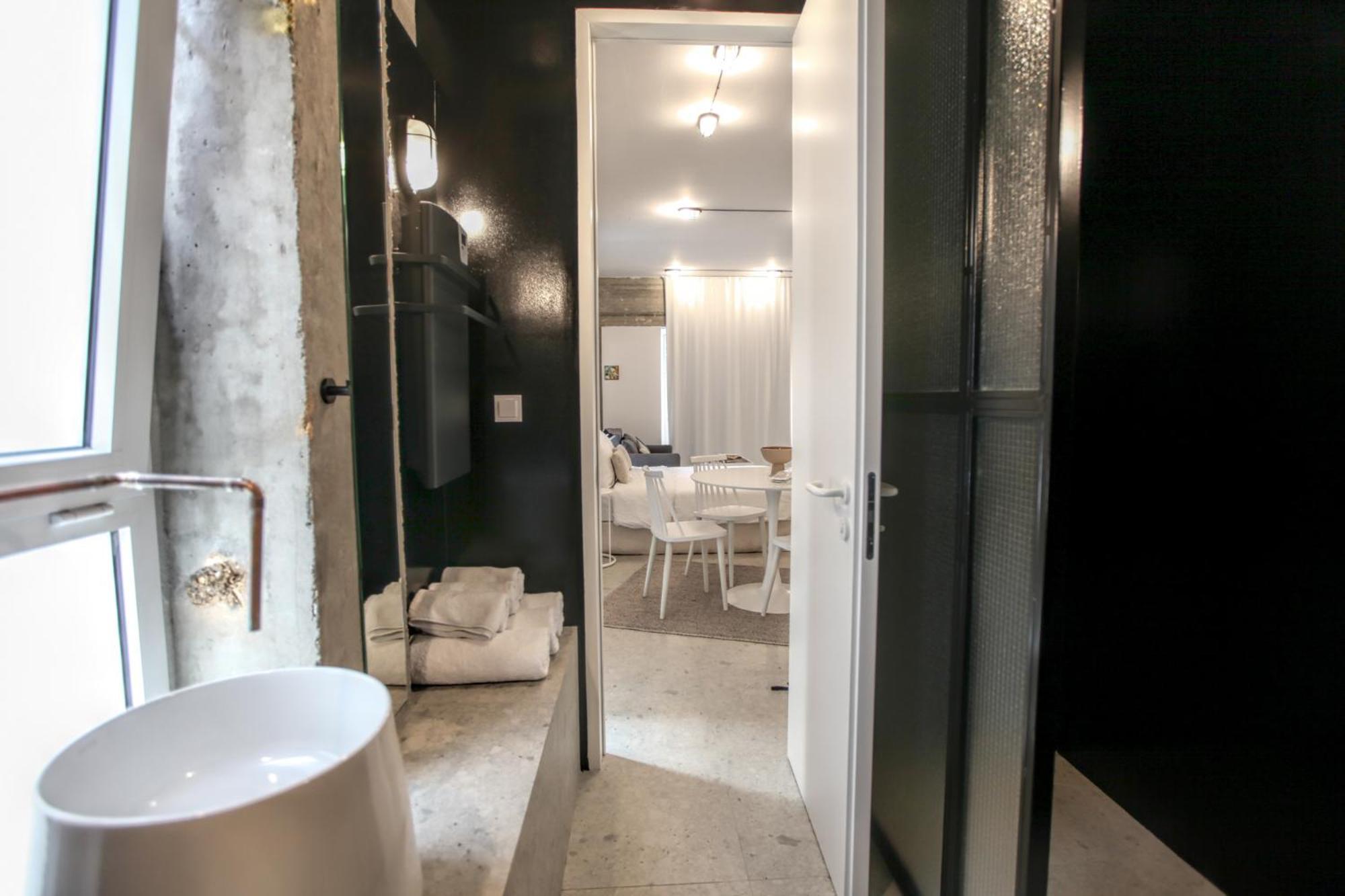 Convent Apartments - Huge One Combination كالامباكا المظهر الخارجي الصورة
