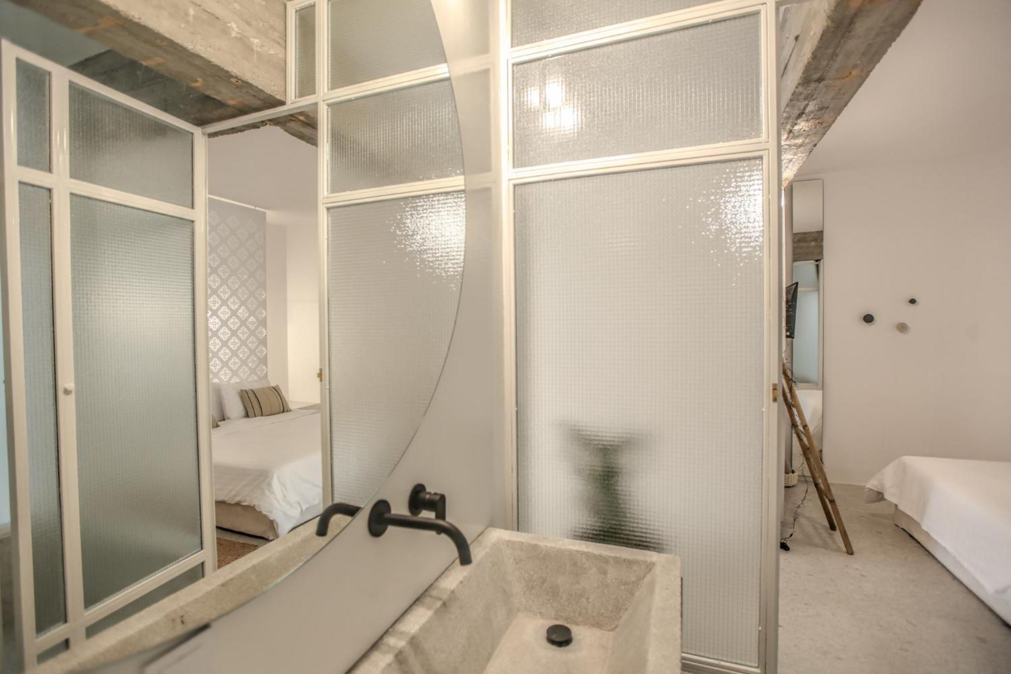 Convent Apartments - Huge One Combination كالامباكا المظهر الخارجي الصورة