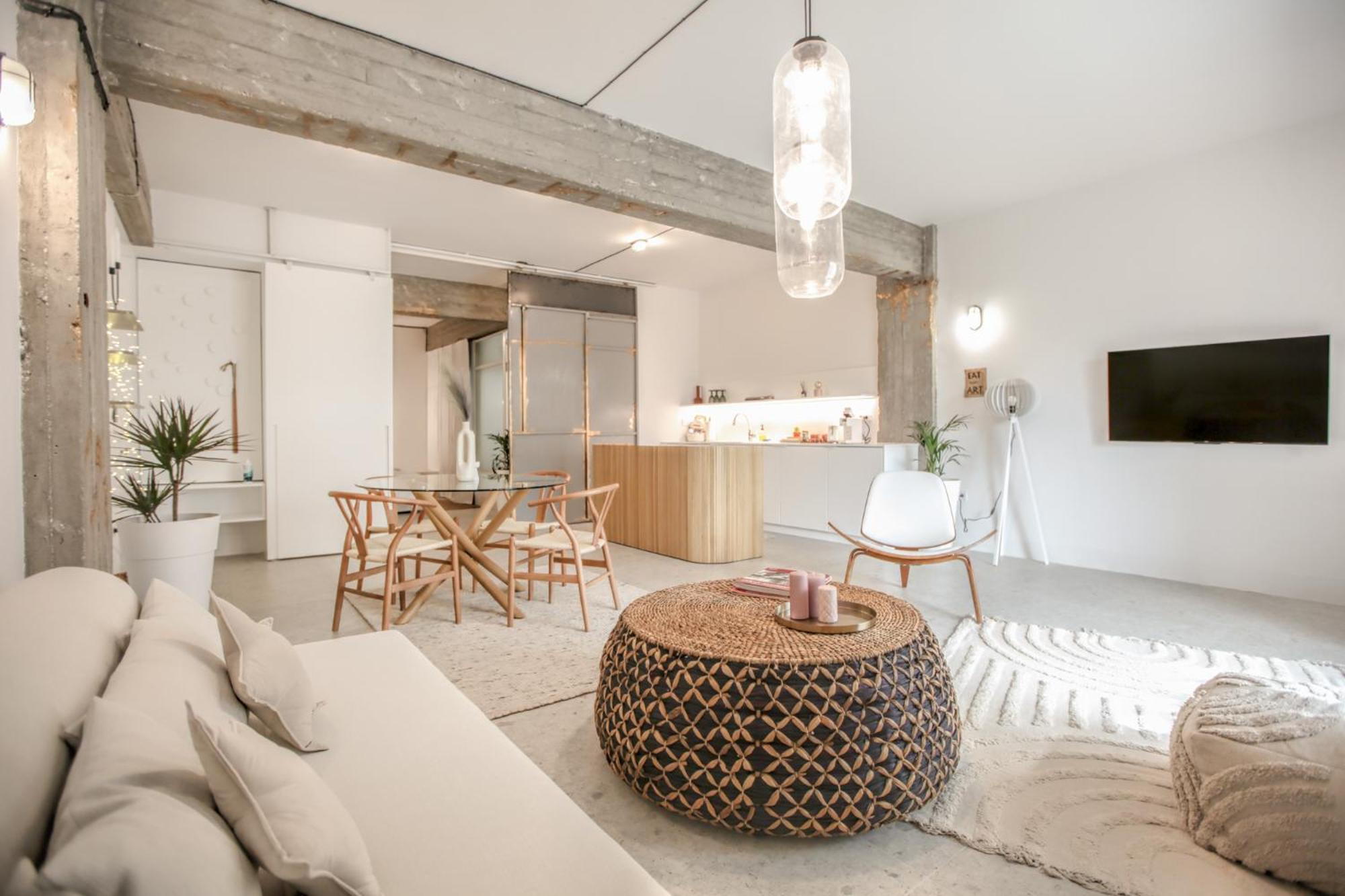 Convent Apartments - Huge One Combination كالامباكا المظهر الخارجي الصورة