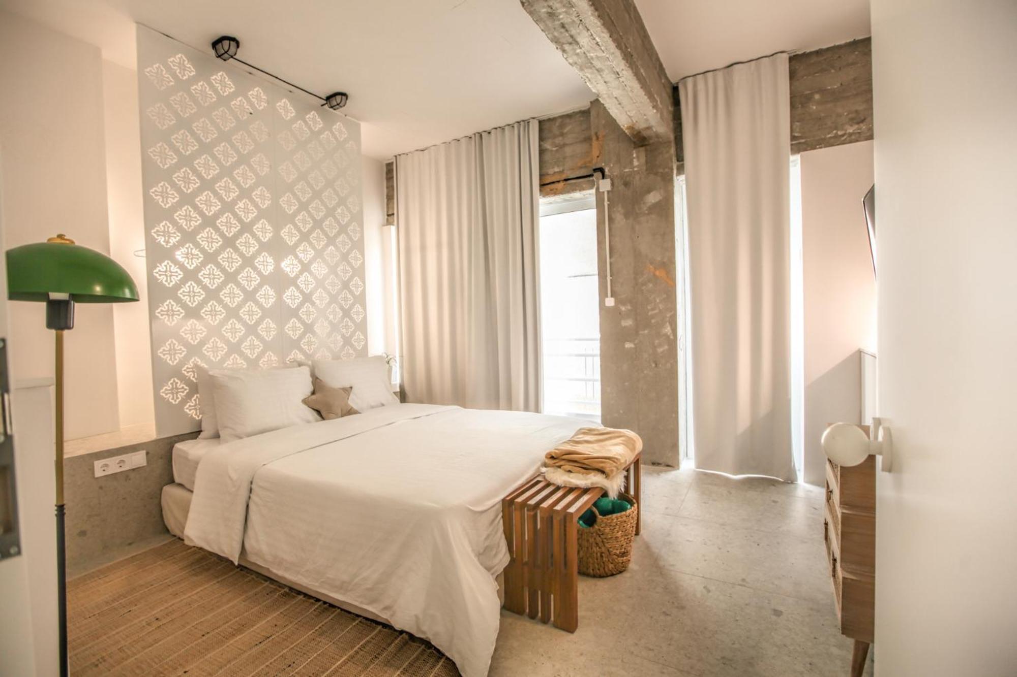 Convent Apartments - Huge One Combination كالامباكا المظهر الخارجي الصورة