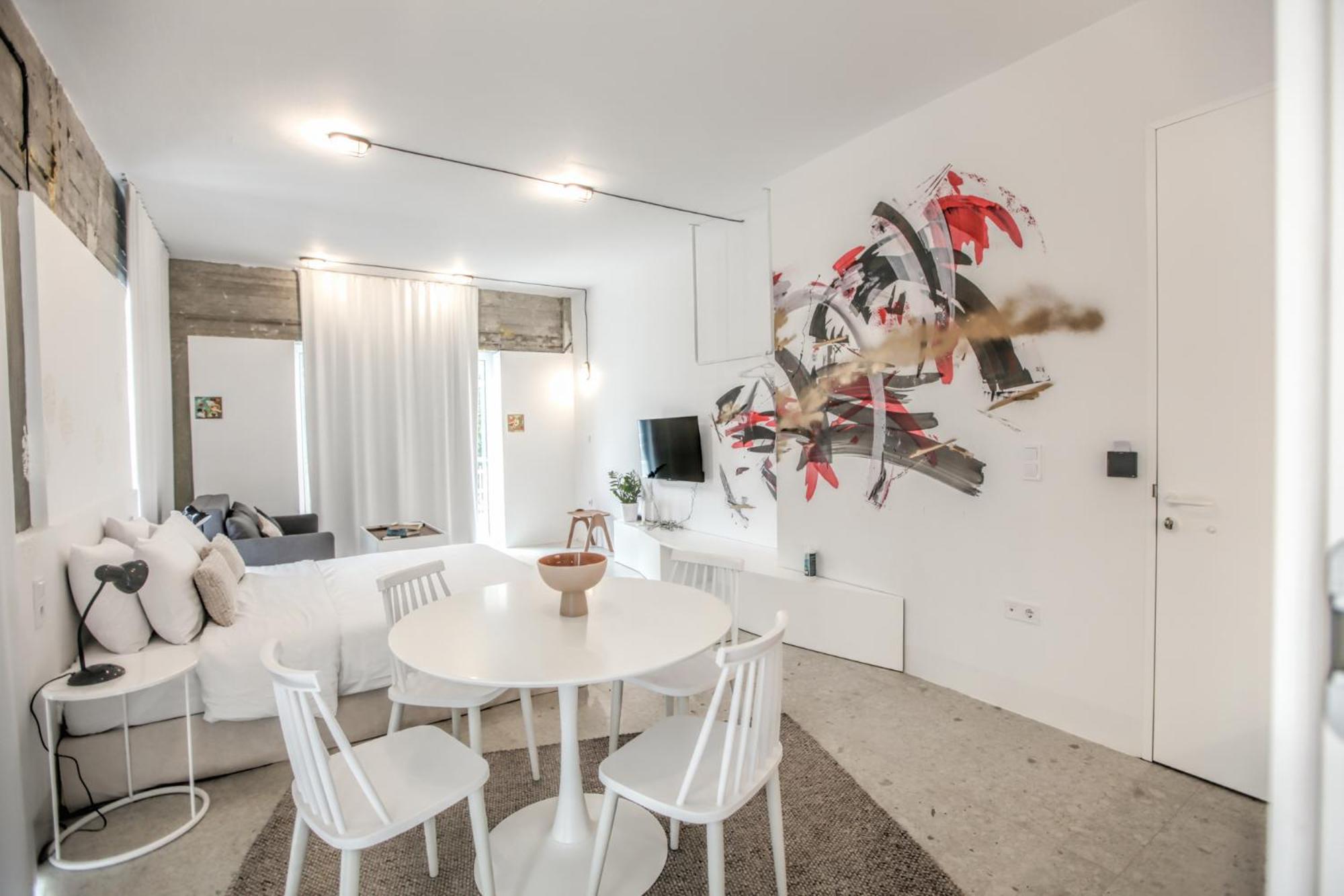 Convent Apartments - Huge One Combination كالامباكا المظهر الخارجي الصورة